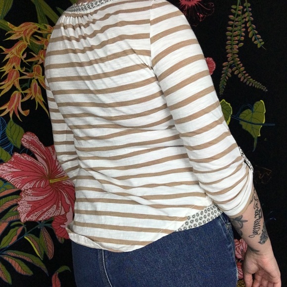 ANTHRO POSTAGE STAMP BROWN AND FLORAL STRIPED TOP - Picture 4 of 5